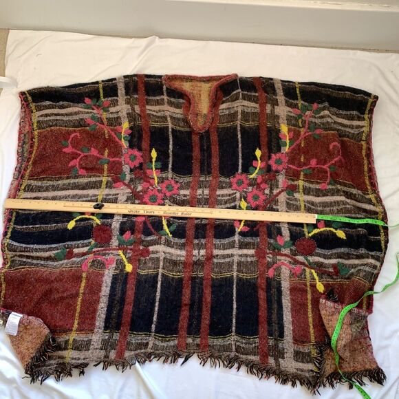 Anthropologie Aszakka Embroidered Beaded Wool Blend Poncho Cape Sweater S M L XL - Picture 10 of 13